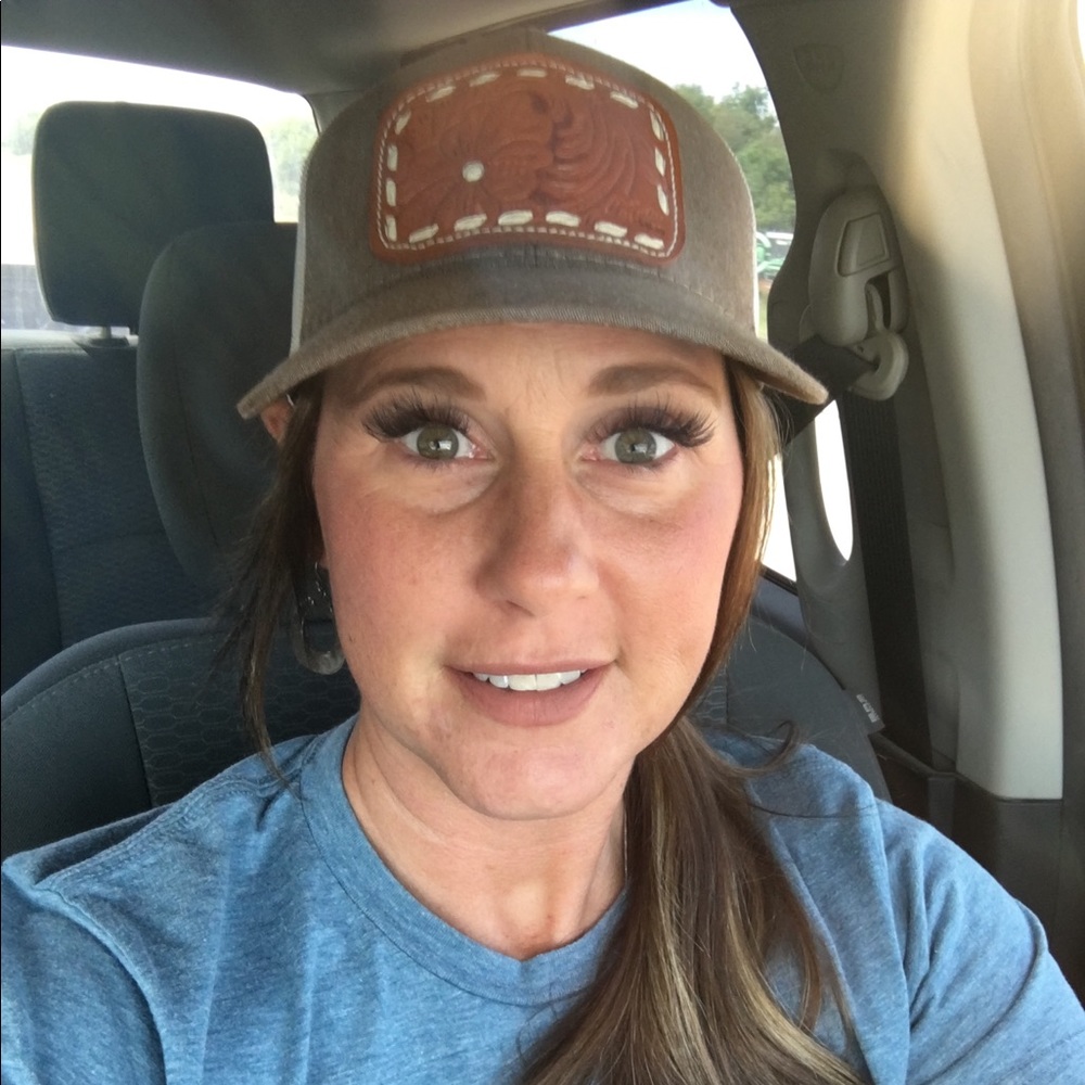 Meet your Posher, Jenn